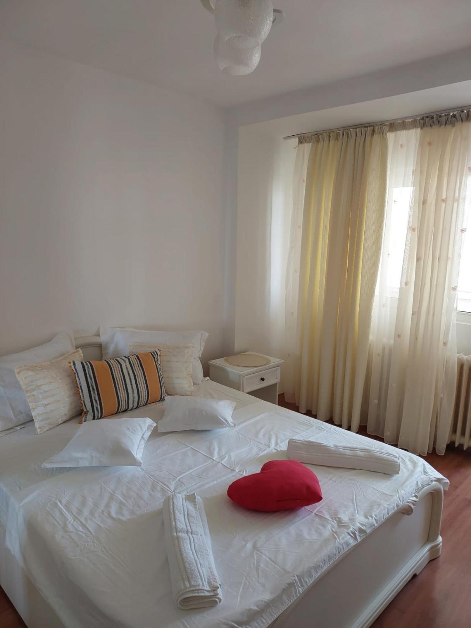 Panorama Mega Apartament Pantelimon Bucareste Exterior foto